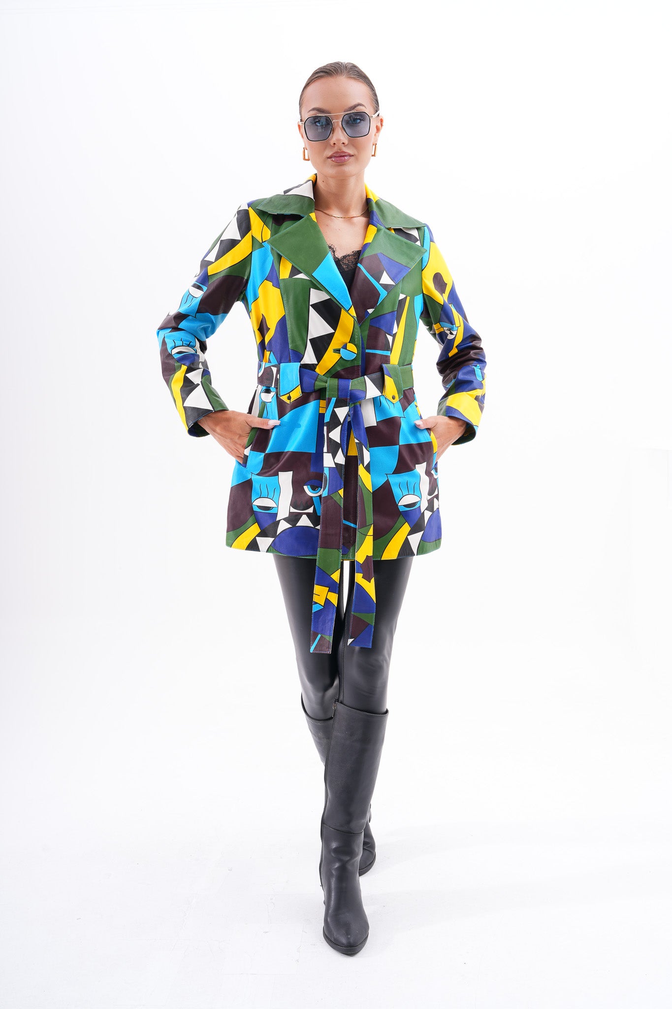 Sienna Chaqueta de Cuero para Mujer con Arte Abstracto – Edición Azul Verde
