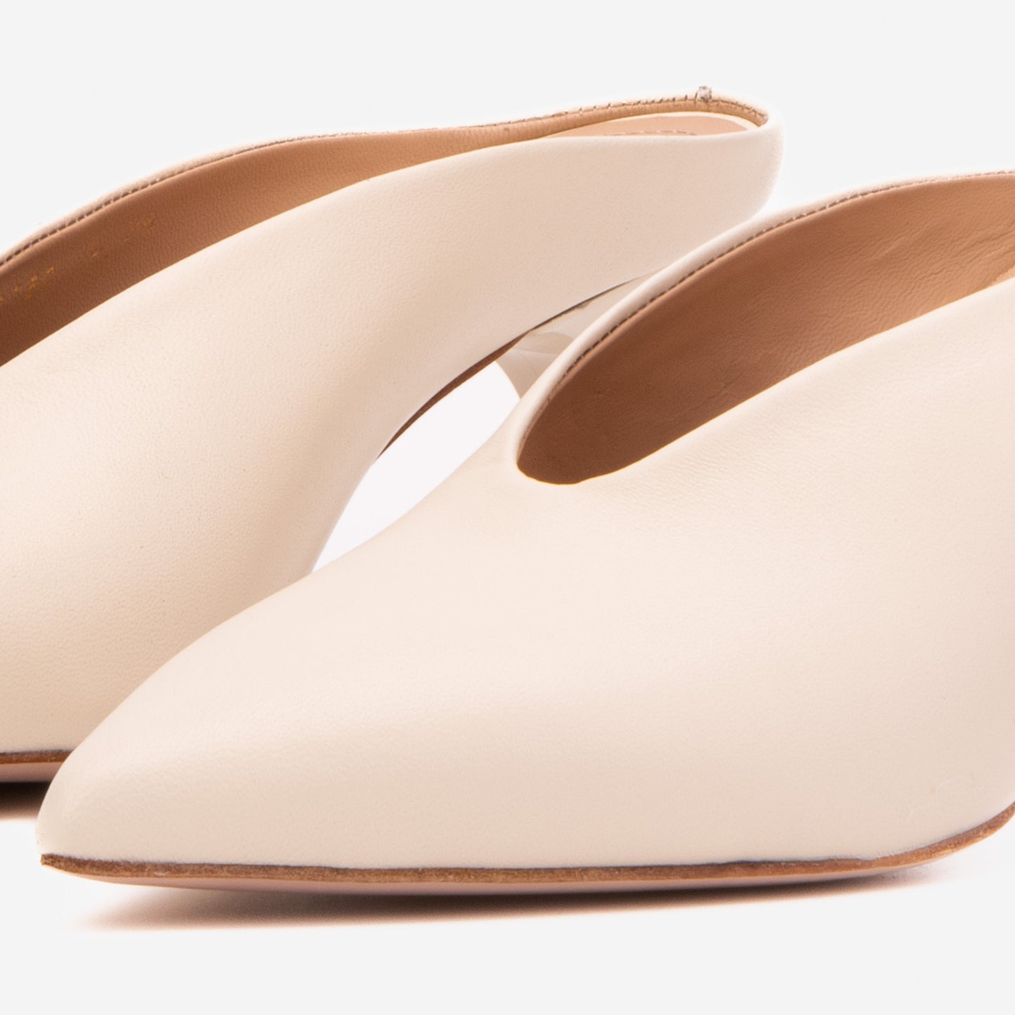 The Solara Ivory Leather Women Mule Heel