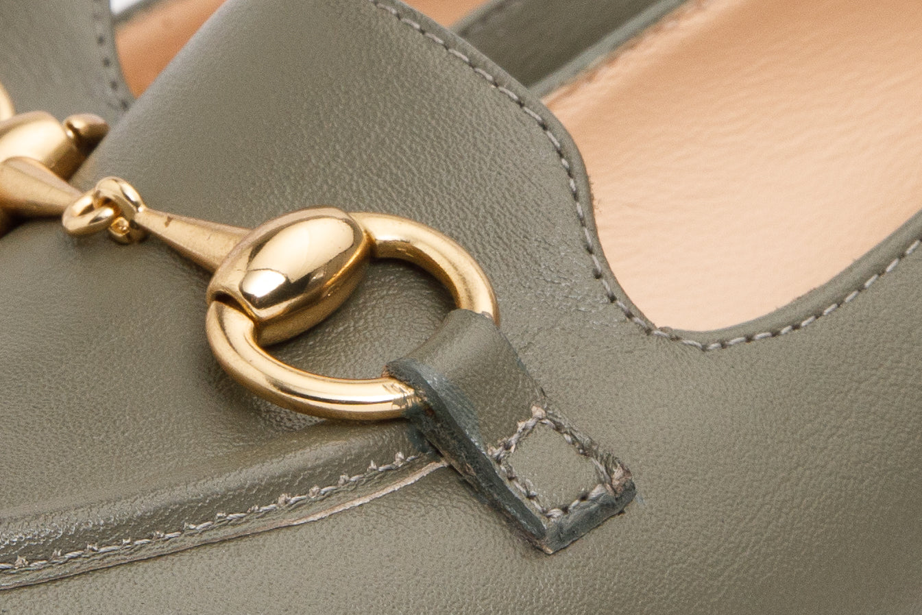 Zapatos de tacón de bloque de piel verde Delhi para mujer
