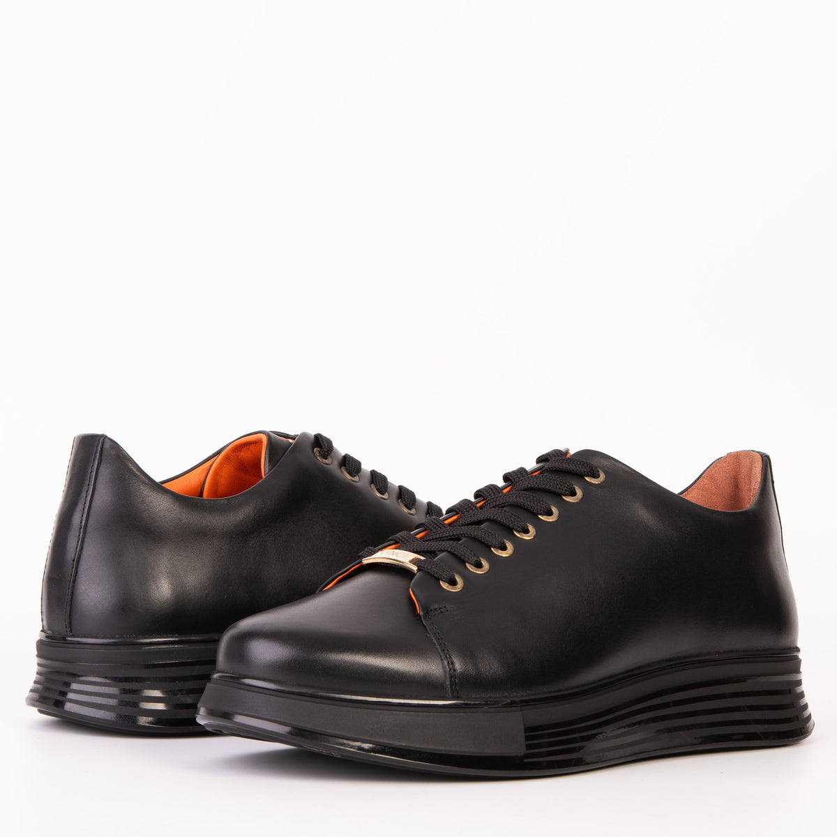 Zapatillas de piel negra para hombre Peklin