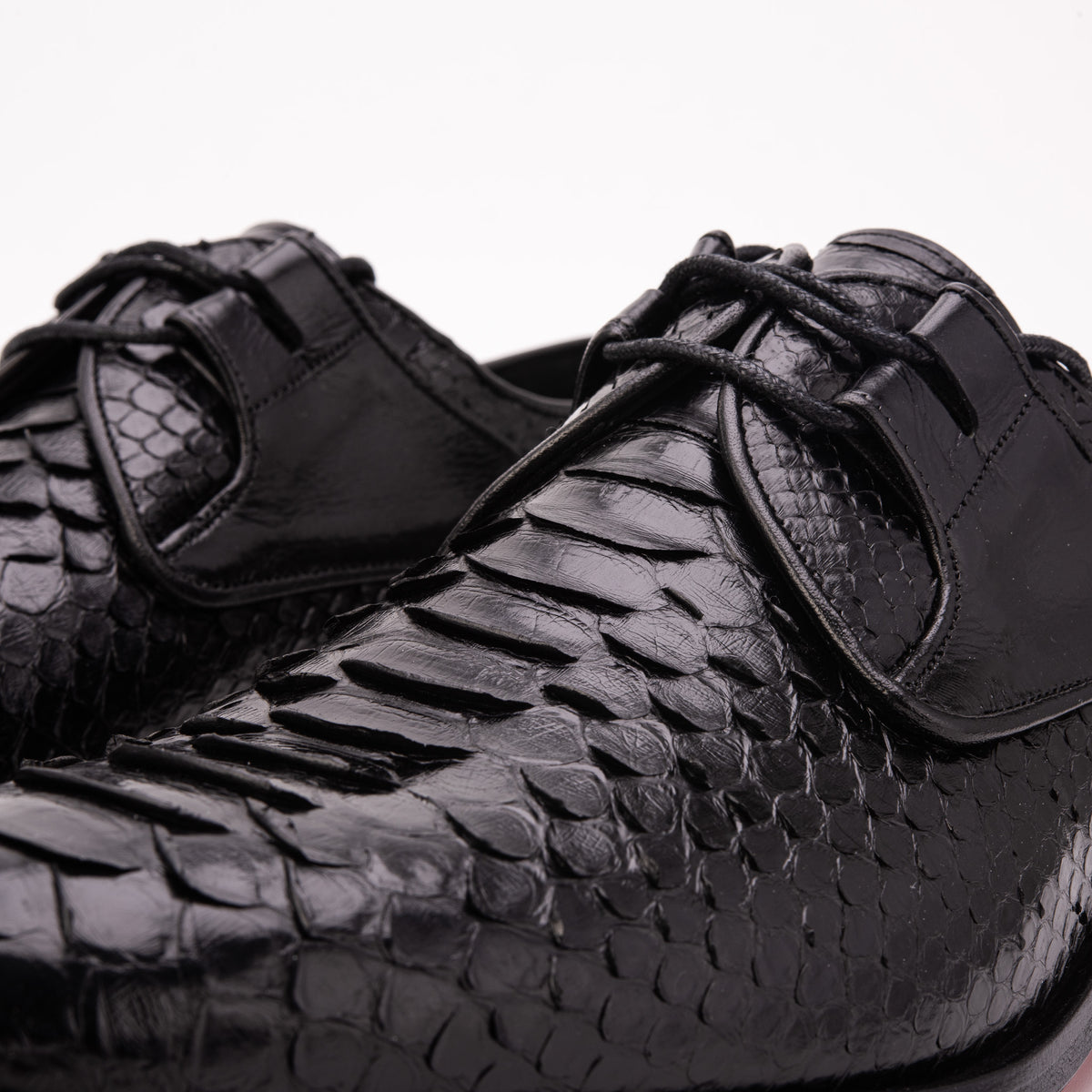 Zapato derby para hombre Valmont de cuero de pitón negro