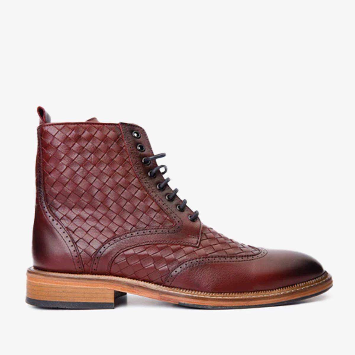 Bota de hombre Loddon de piel burdeos con puntera de ala, estilo brogue, tejida a mano, con cordones y cremallera
