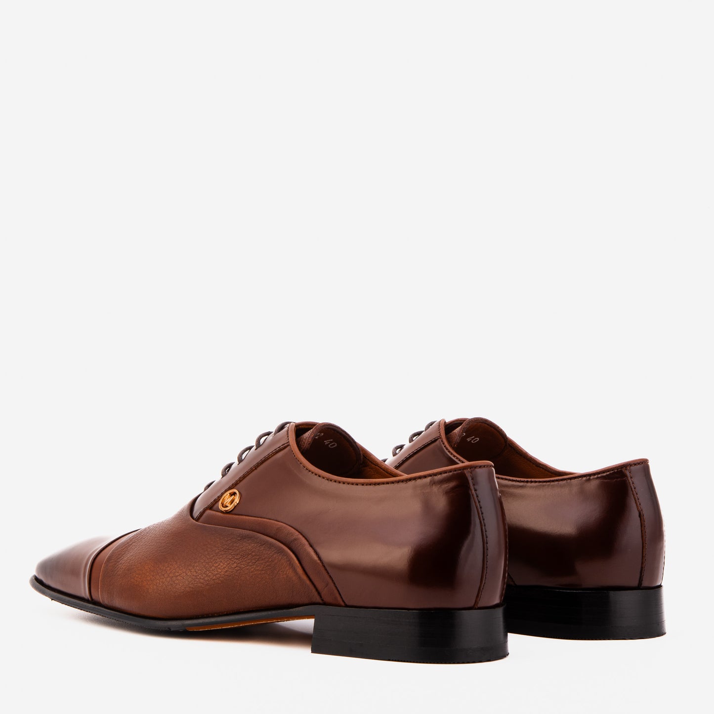 El Zapato Oxford de Puntera Cap de Cuero Marrón Hecho a Mano Rockwell para Hombre
