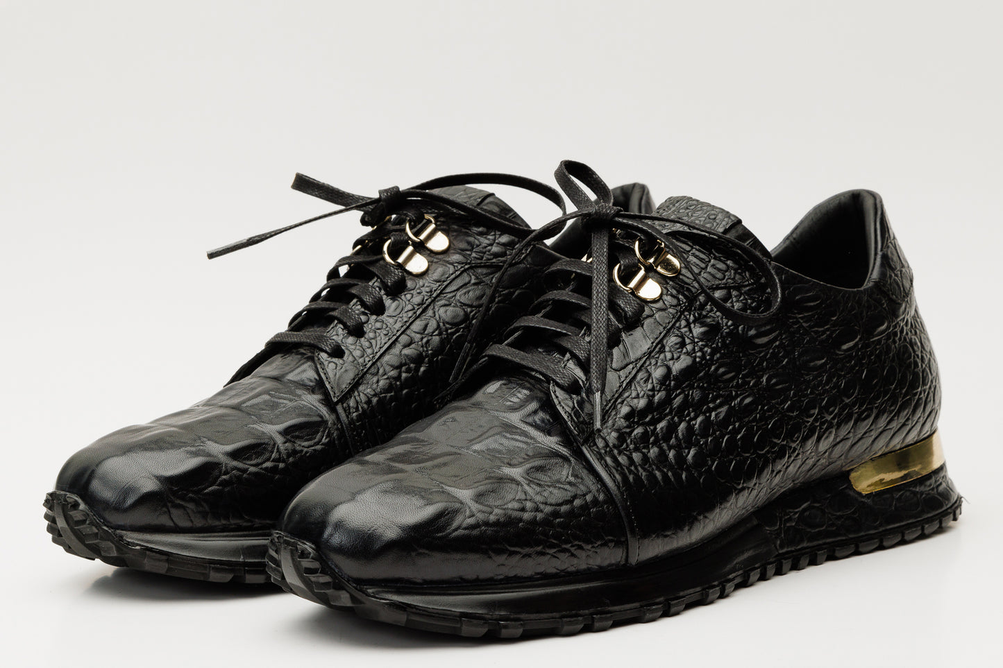 The Bomba Black Leather Men Sneaker