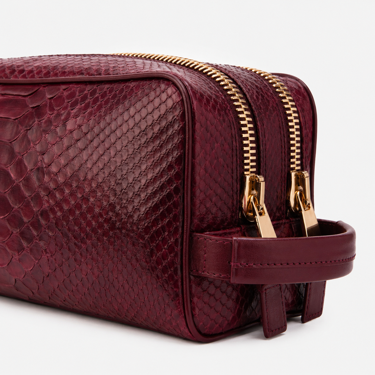 Bolso Essentials para Hombre de Cuero de Pitón Color Burdeos Belluno