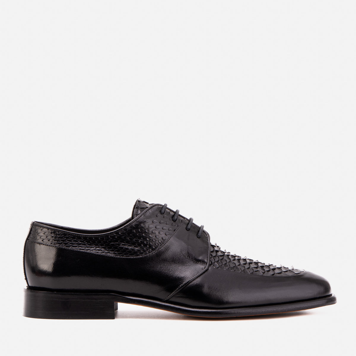 El Zapato para Hombre Arven de Cuero de Pitón Negro
