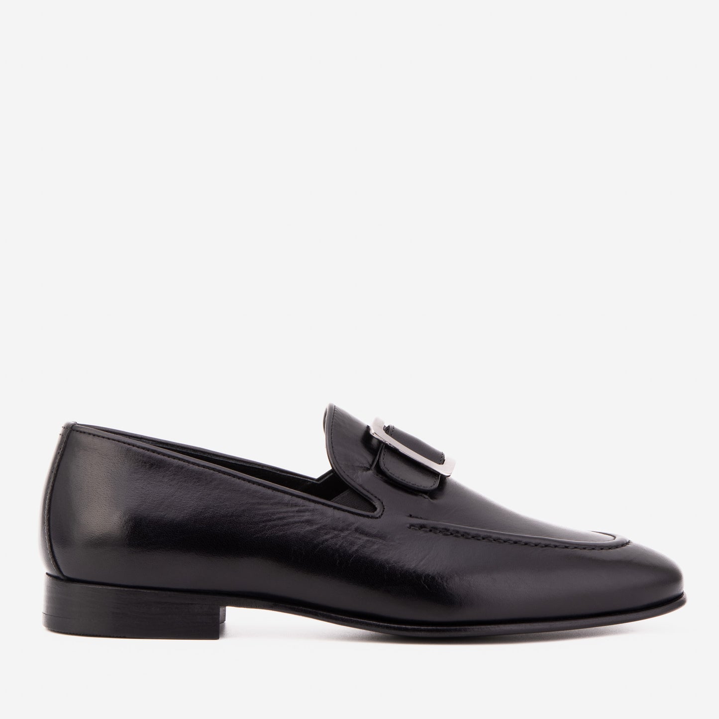 El mocasín para hombre Astoria de cuero de búfalo negro
