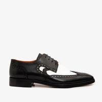 Zapato Derby con punta semi brogue en blanco y negro de Neiva para hombre
