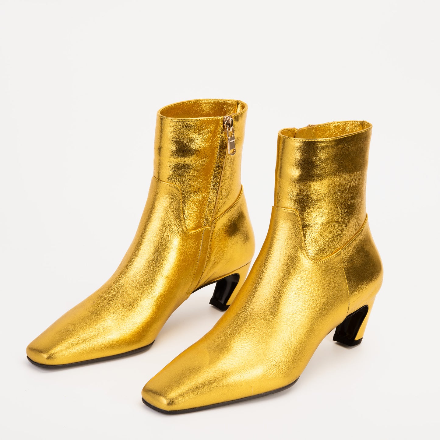 Las Botas de Mujer con Tacón de Gatito de Cuero Dorado Golden Glow