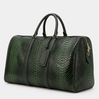 The Velar Bolso de fin de semana de piel de pitón pintado a mano Verde