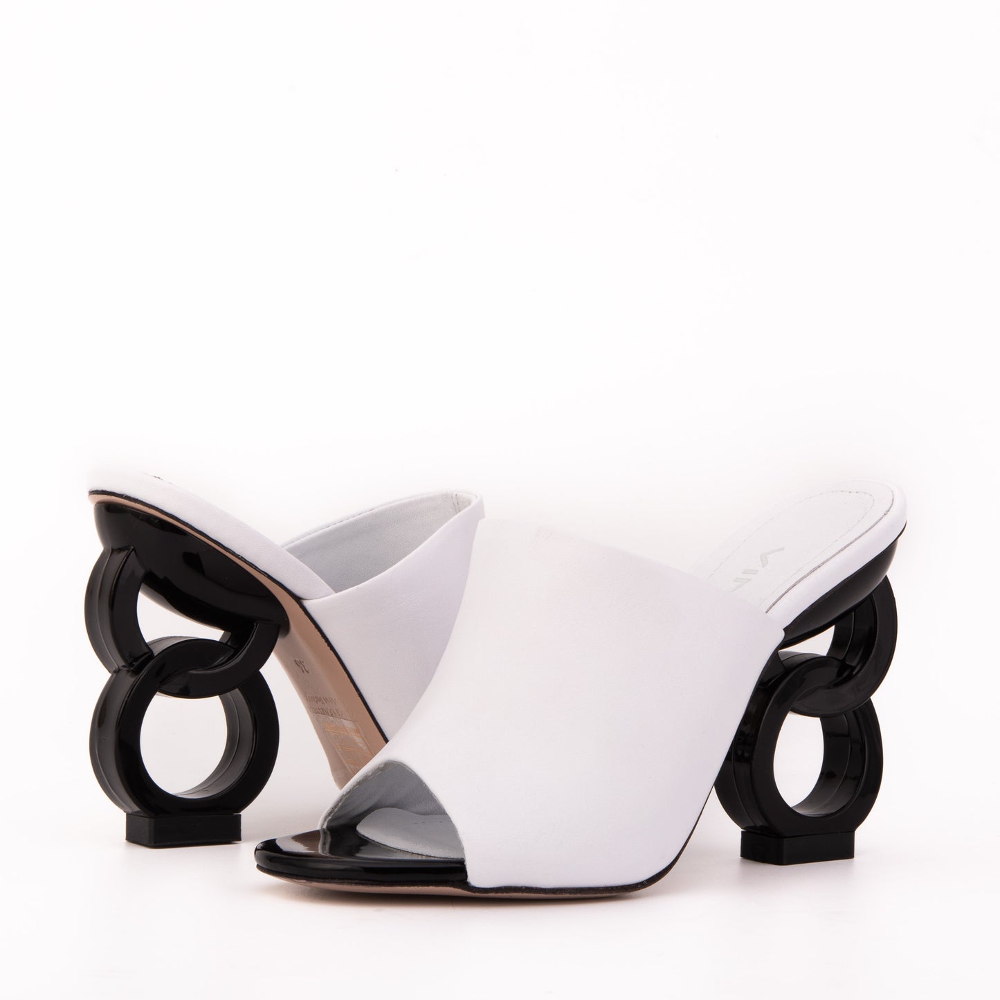 Sandalia de piel blanca para mujer Cymmer 