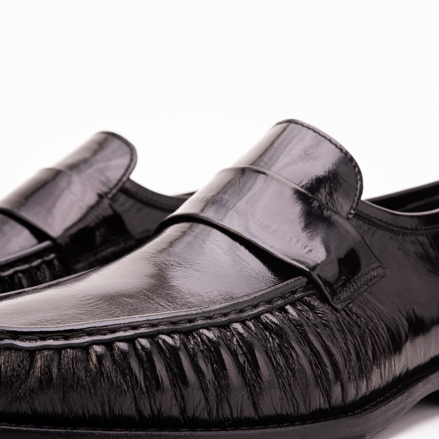 The Serafino Black Genuine Leather Men Loafer