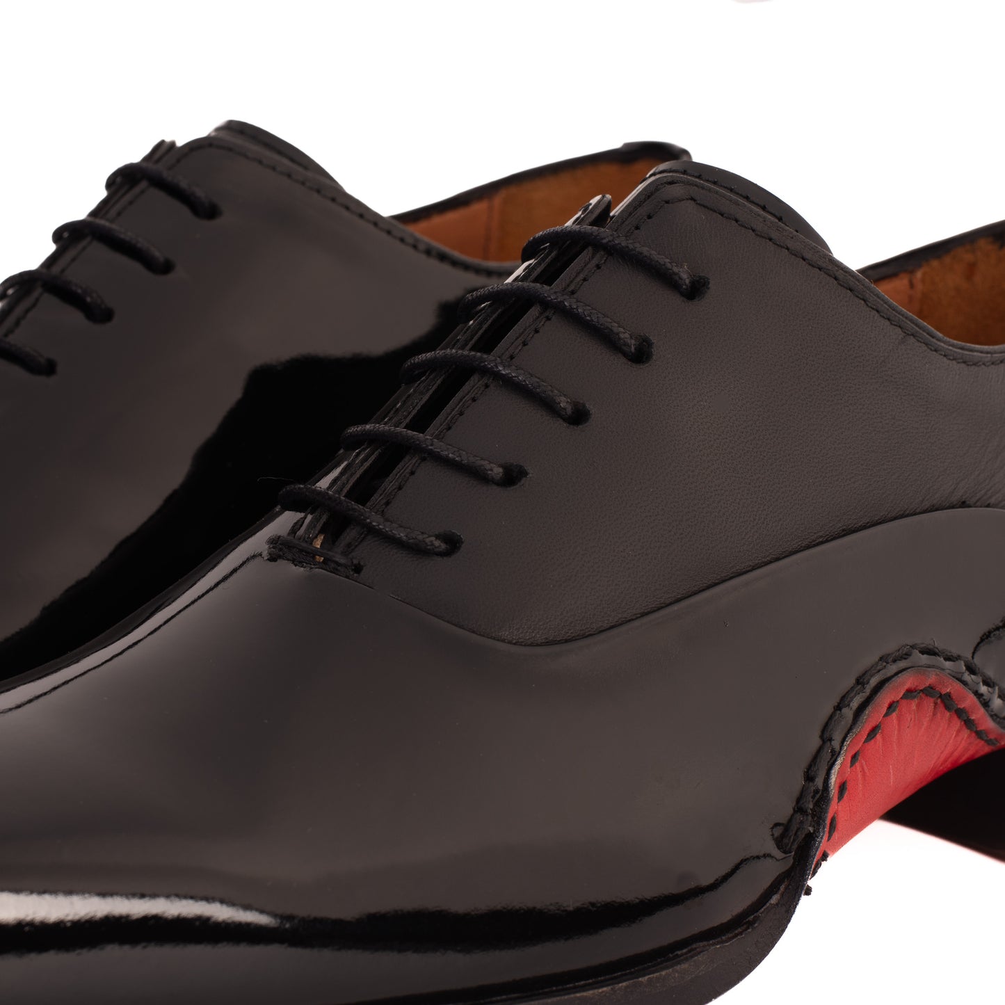 Zapato Oxford con punta lisa de piel de charol negra de The Royal Hand Craft para hombre