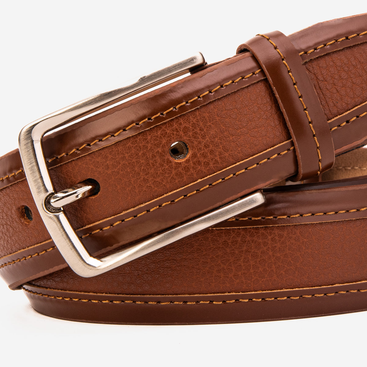 The Everest & Rockwell Tan Leather Belt