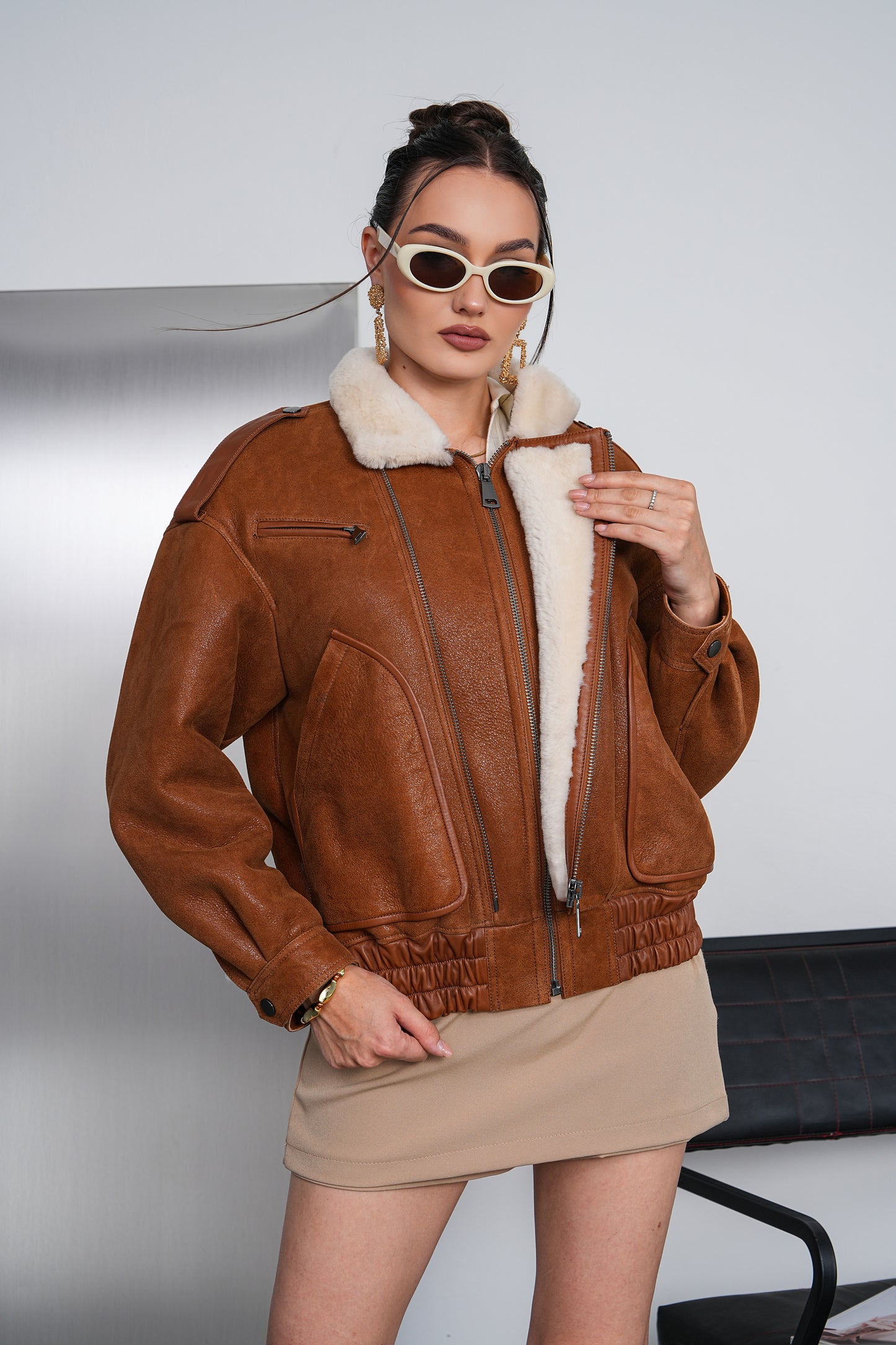 Chaqueta bomber de piel con borrego para mujer Bellarosa color cognac