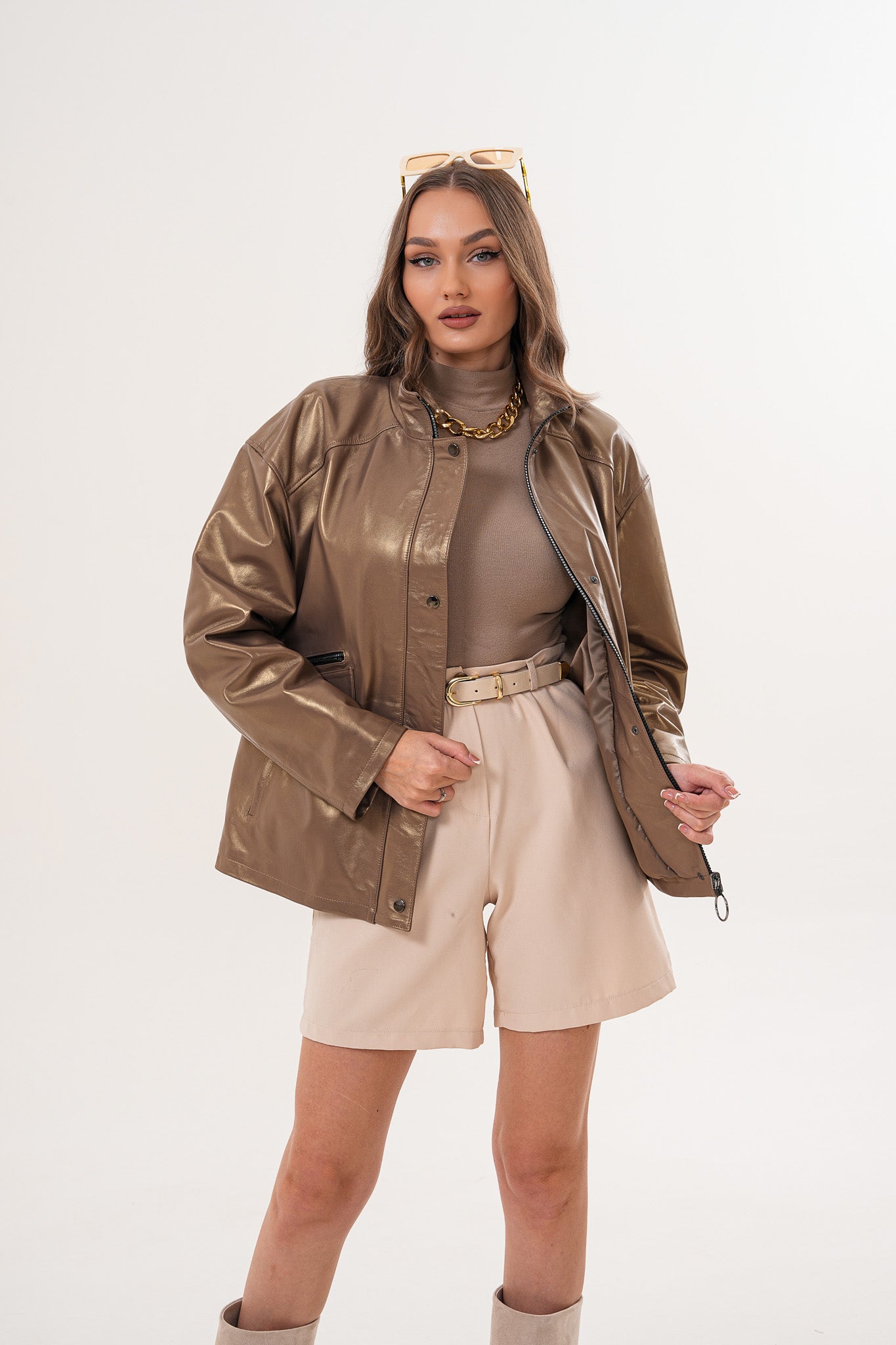 La chaqueta de cuero para mujer Zayra – Marrón topo