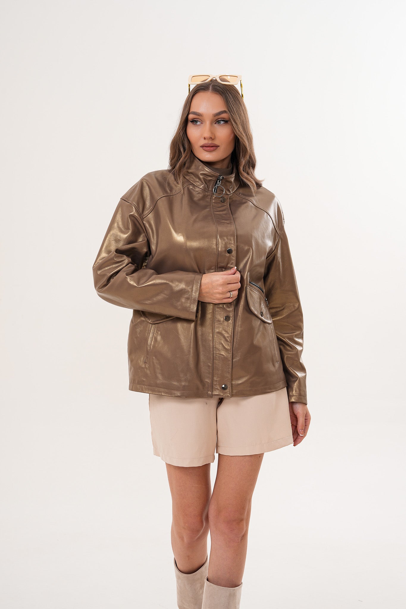 La chaqueta de cuero para mujer Zayra – Marrón topo