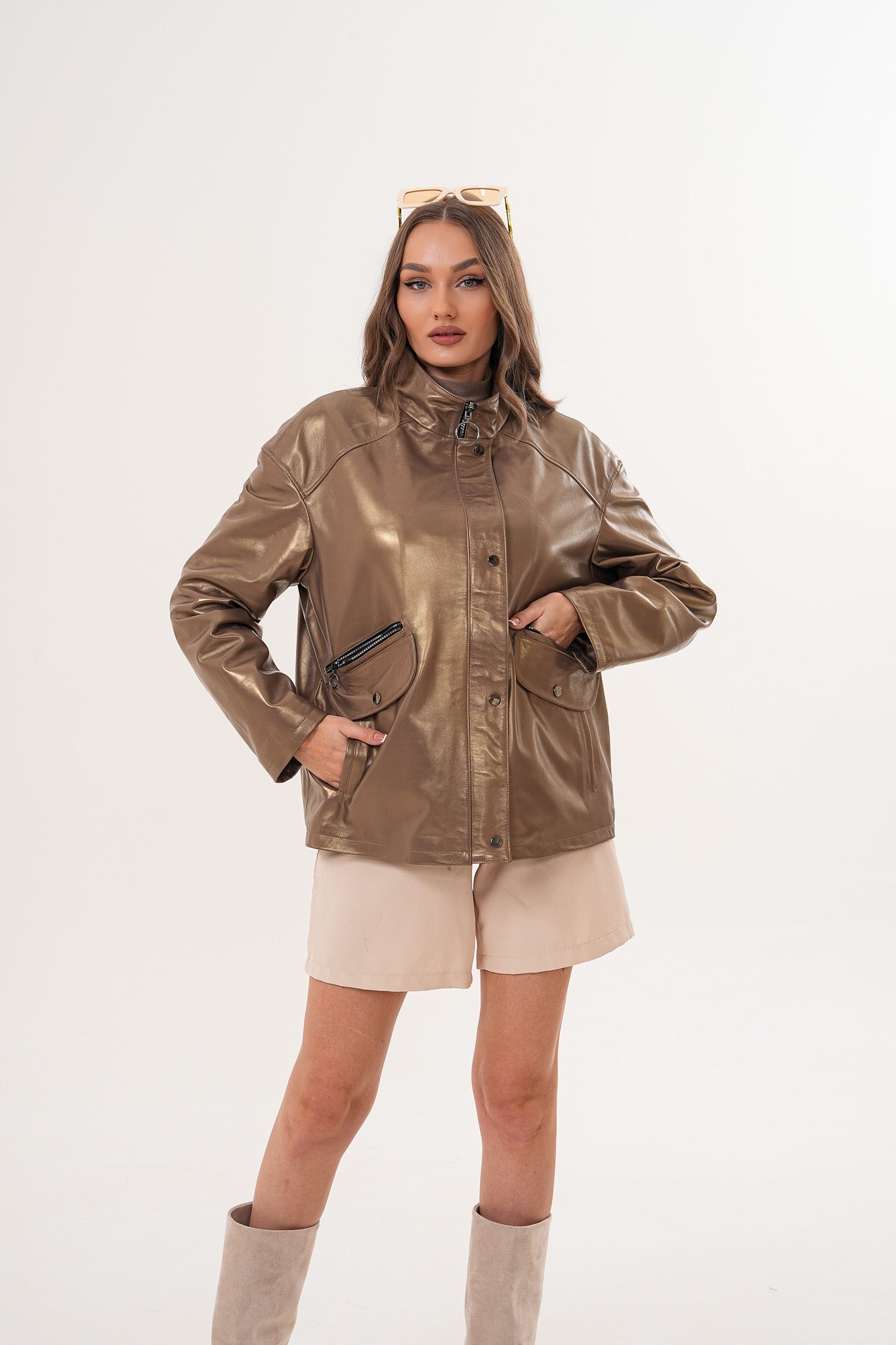 La chaqueta de cuero para mujer Zayra – Marrón topo