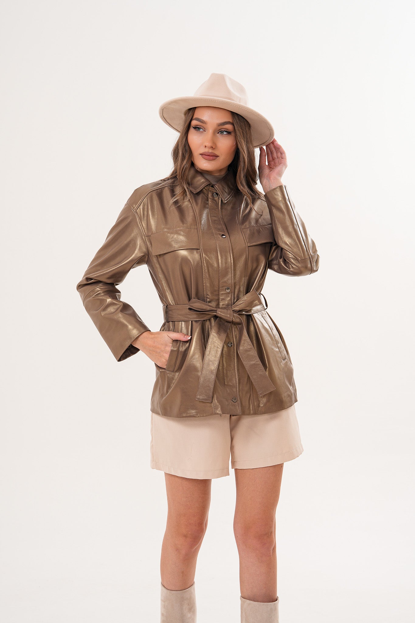 La chaqueta de mujer Vesara Brown de piel genuina