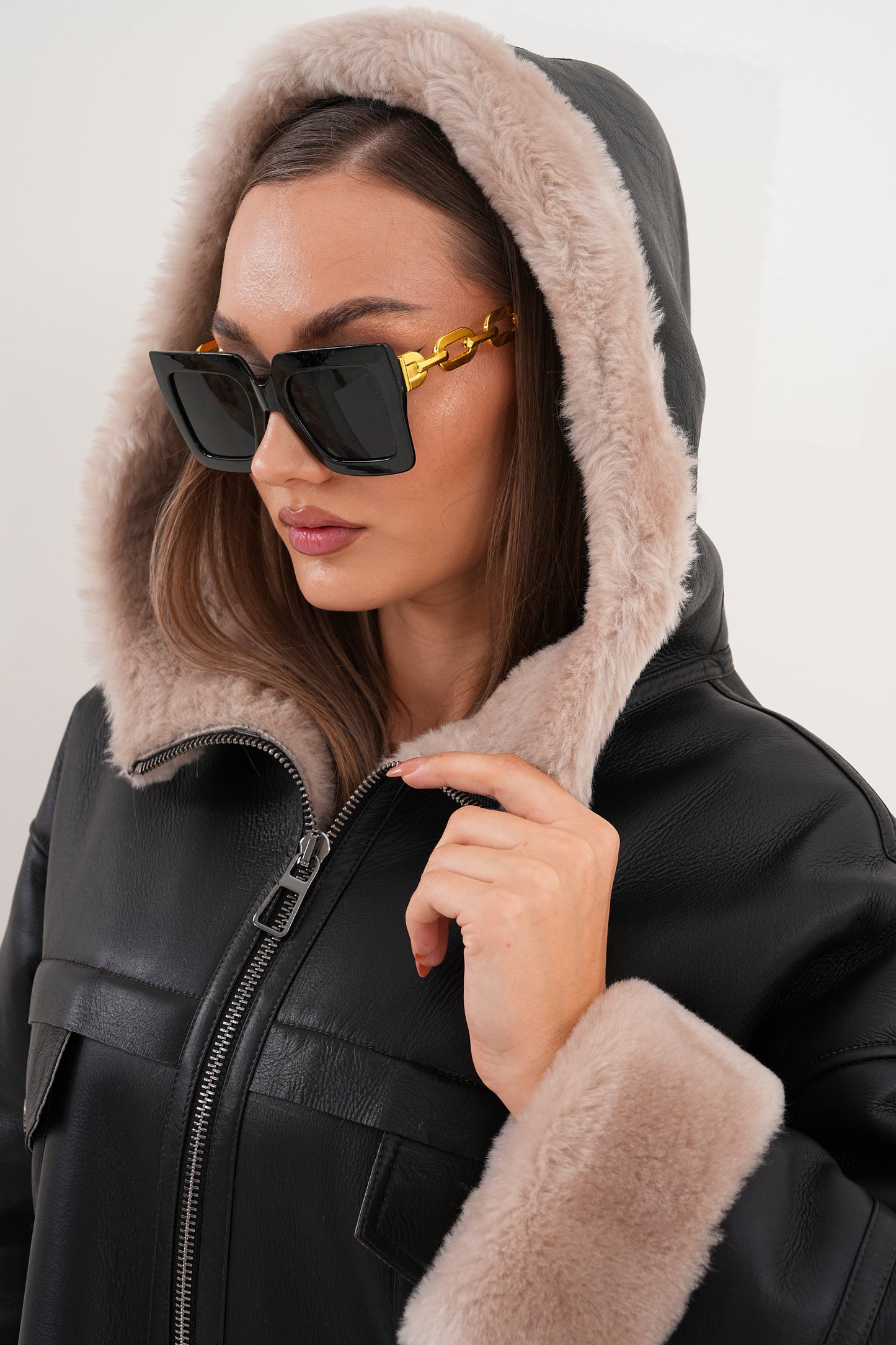 Chaqueta de mujer de cuero shearling con capucha Aspen Black