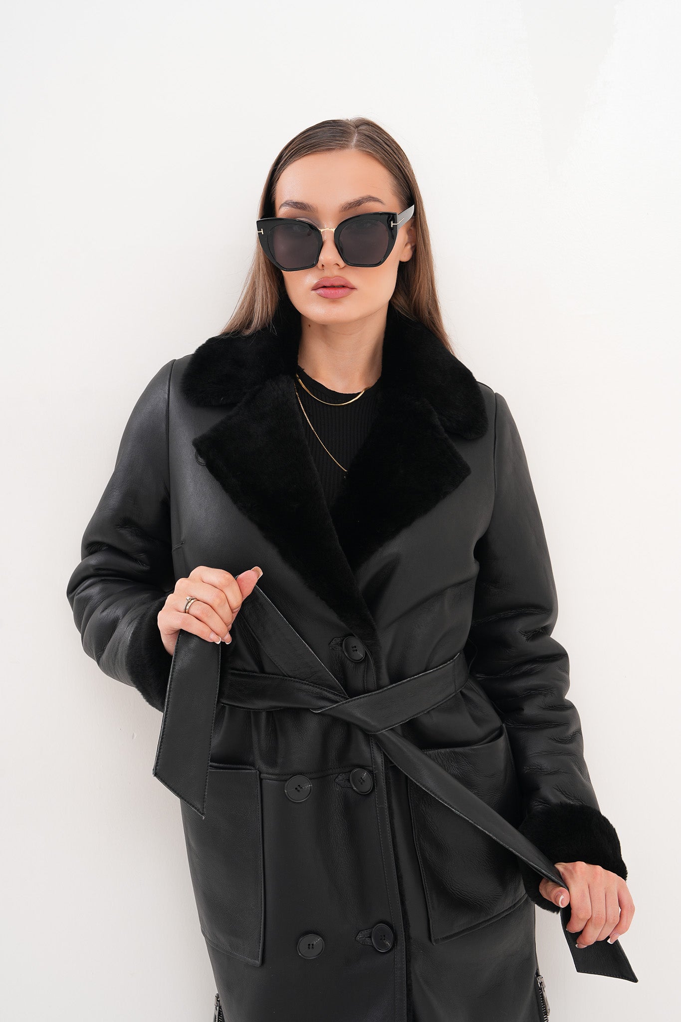The Raven Chaqueta de Cuero para Mujer con Forro de Borrego Largo en Negro