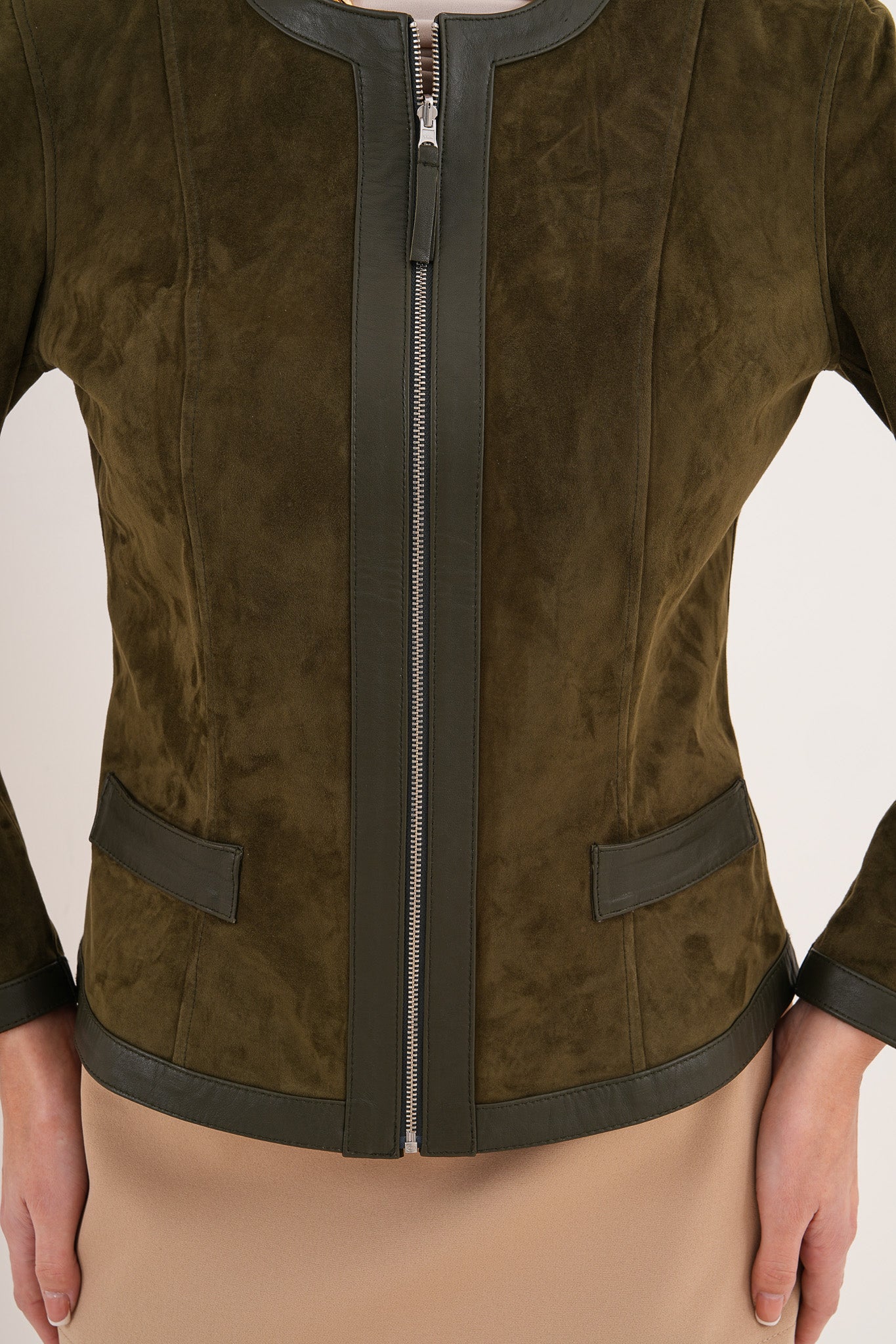 Chaqueta de Cuero Reversible para Mujer Nyvessa – Verde Oliva