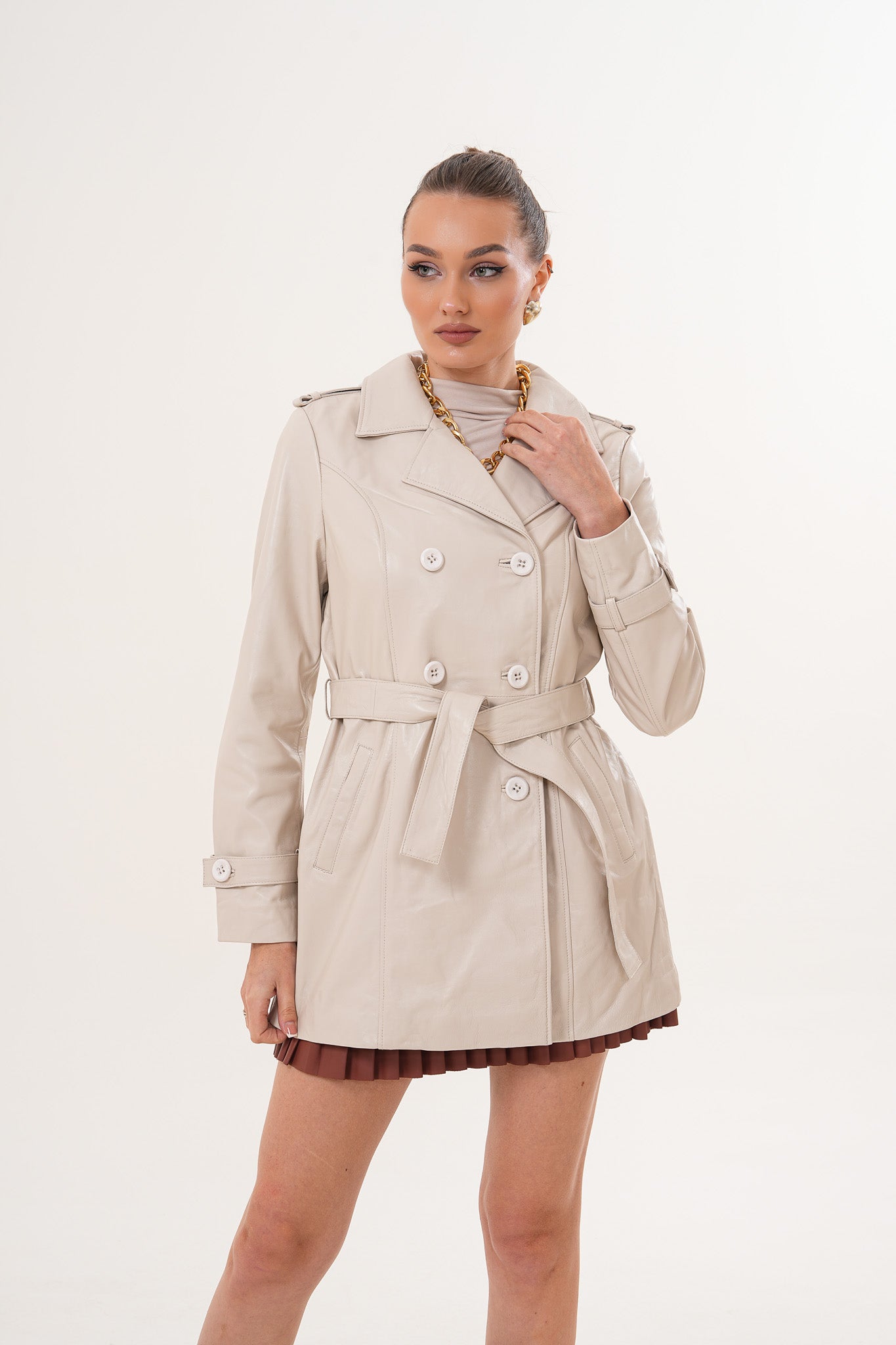 La Chaqueta Trench De Cuero Para Mujer Caelith Beige Claro