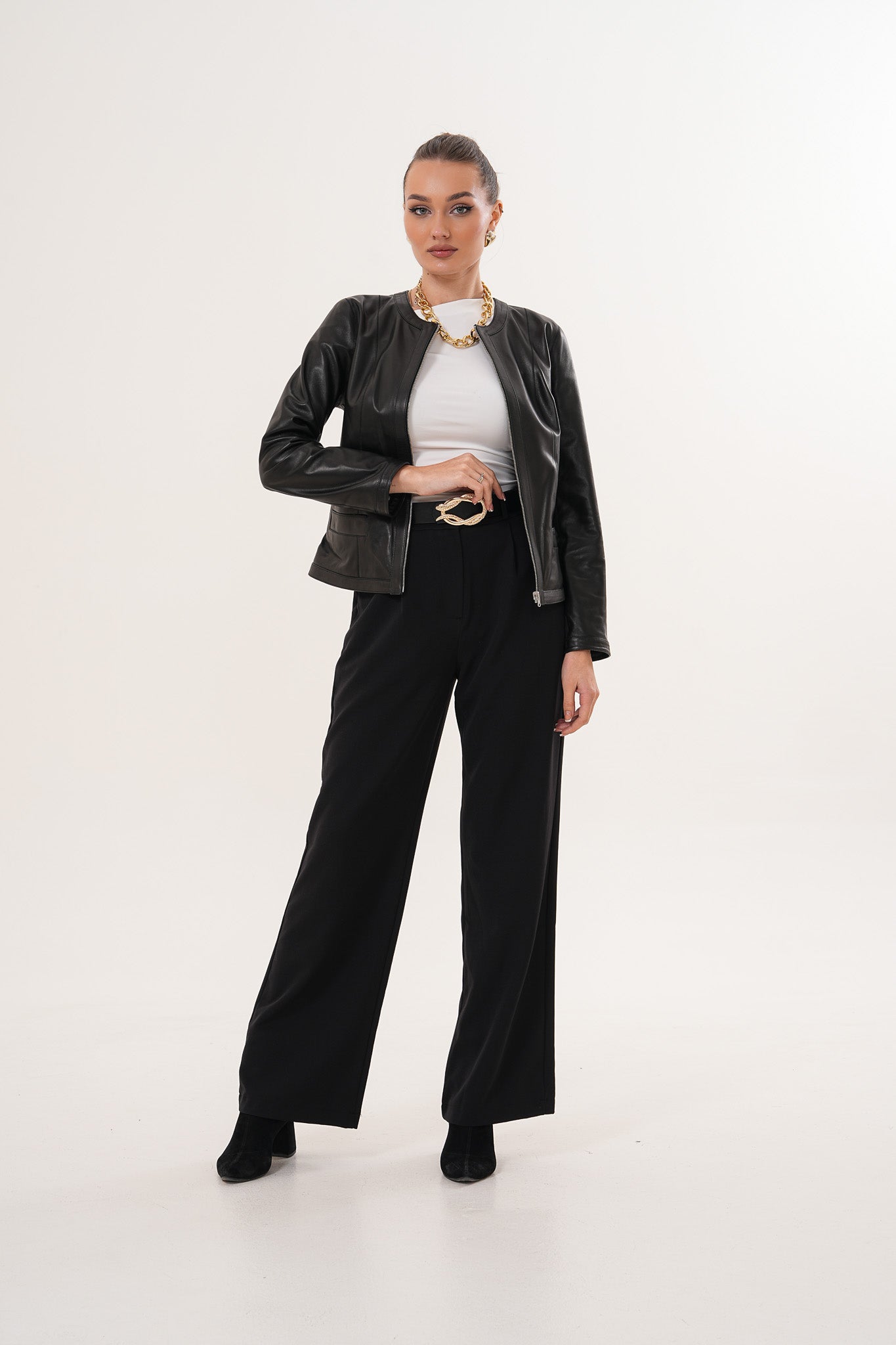 La Chaqueta de Cuero Negra Nyvessa para Mujer