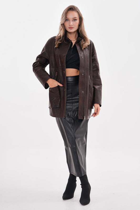 La chaqueta de mujer Liora de cuero marrón