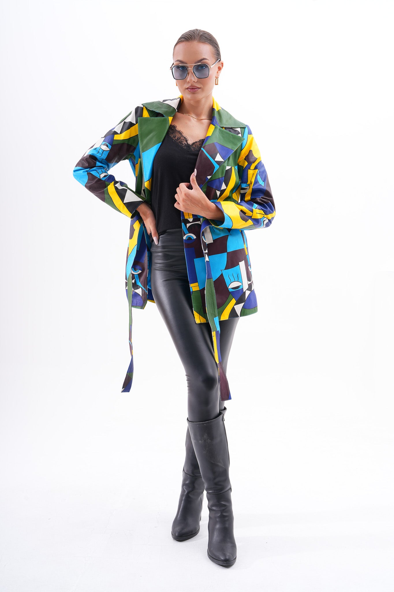 Sienna Chaqueta de Cuero para Mujer con Arte Abstracto – Edición Azul Verde