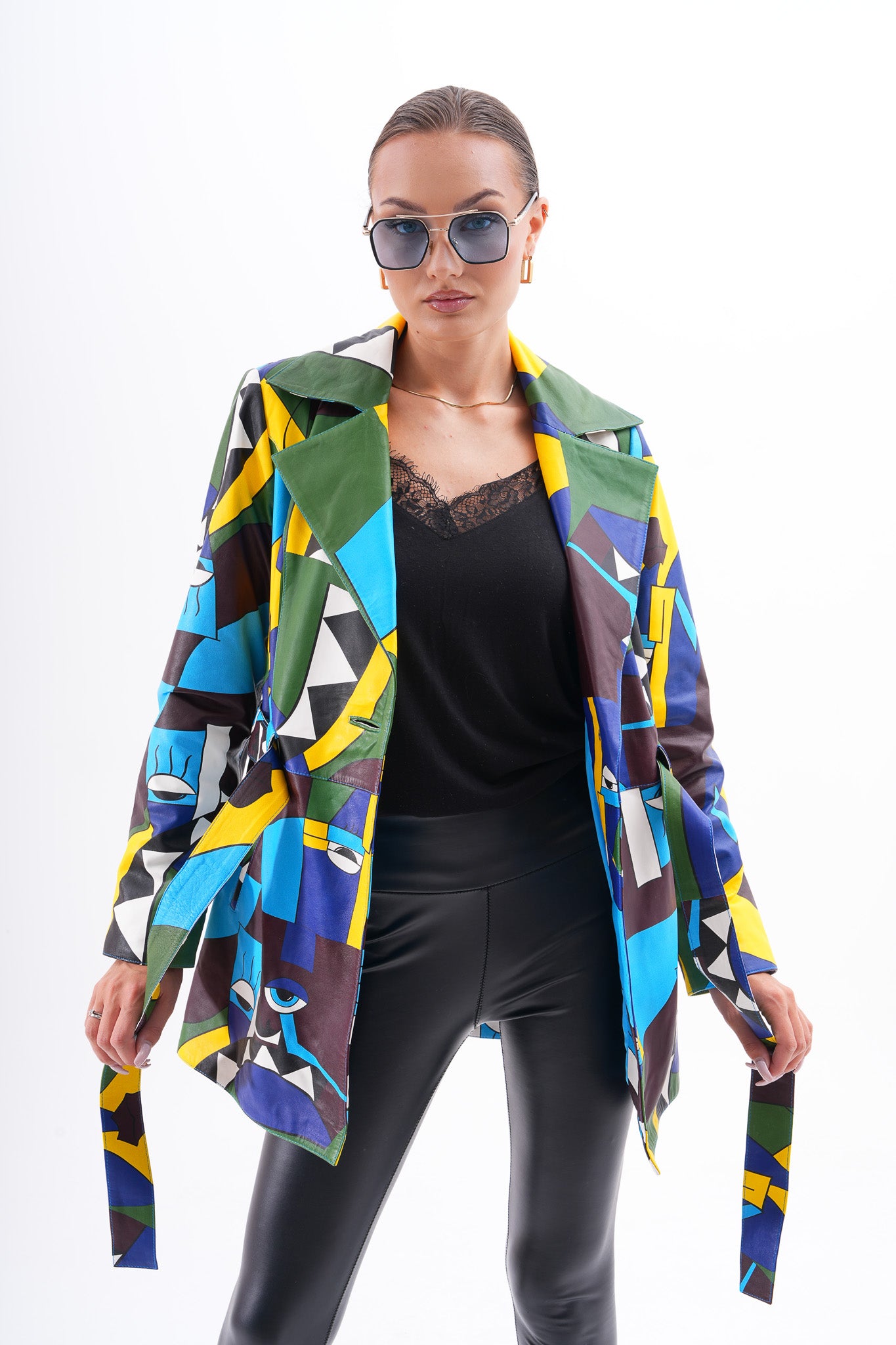 Sienna Chaqueta de Cuero para Mujer con Arte Abstracto – Edición Azul Verde