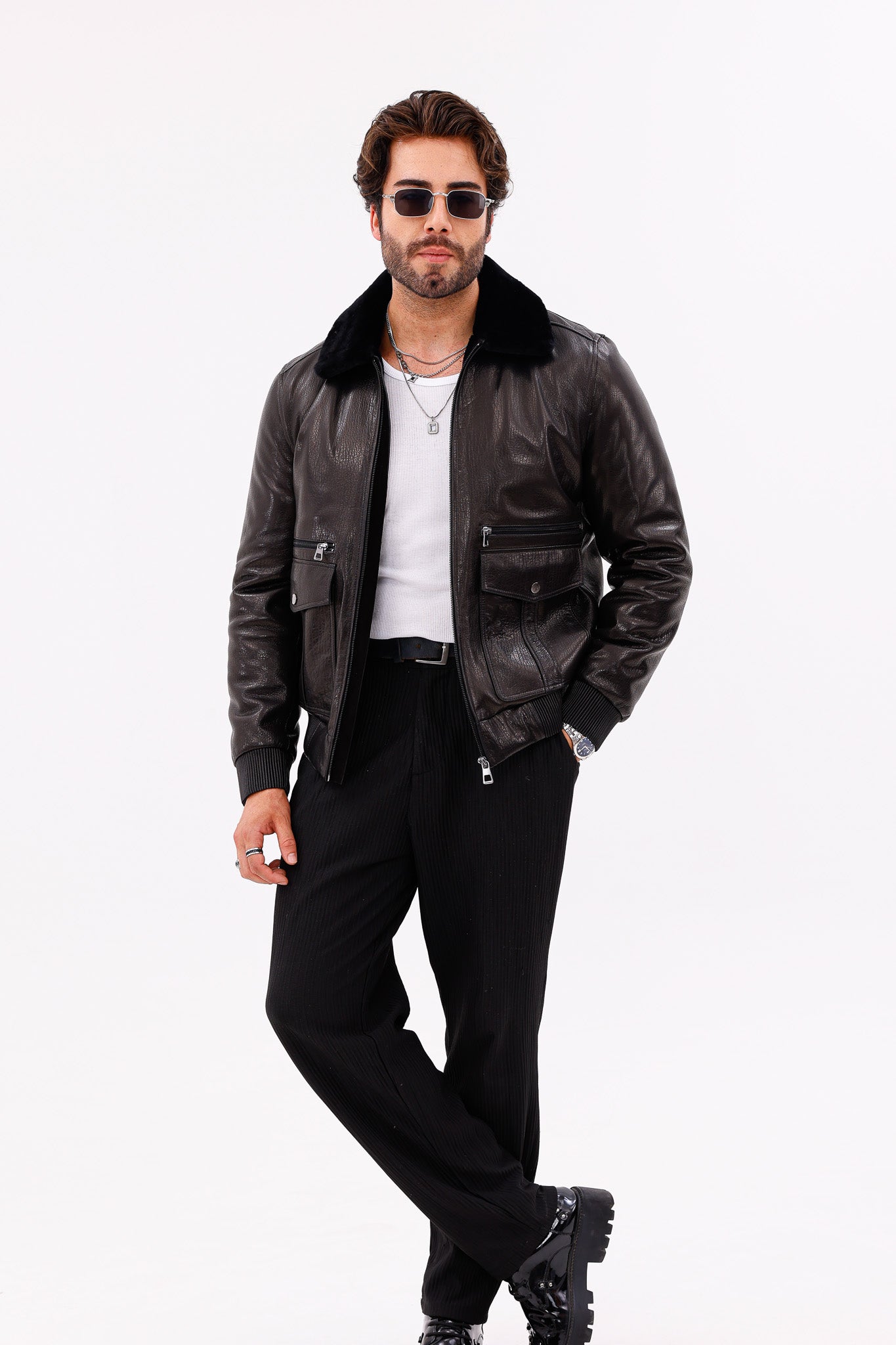 La chaqueta de cuero para hombre Ardent Black en piel de cordero