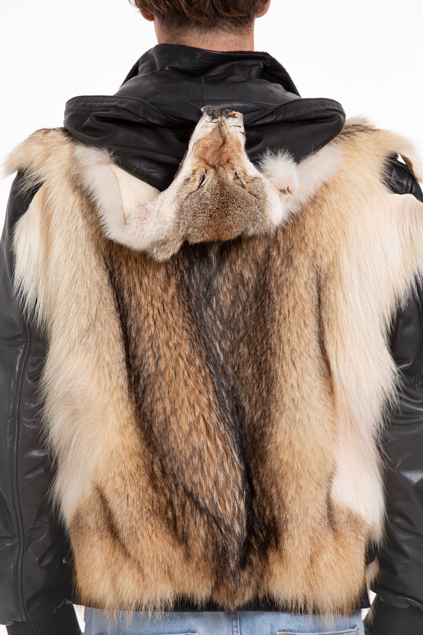Chaqueta de piel de lobo pura de color negro para hombre de Melbourne 