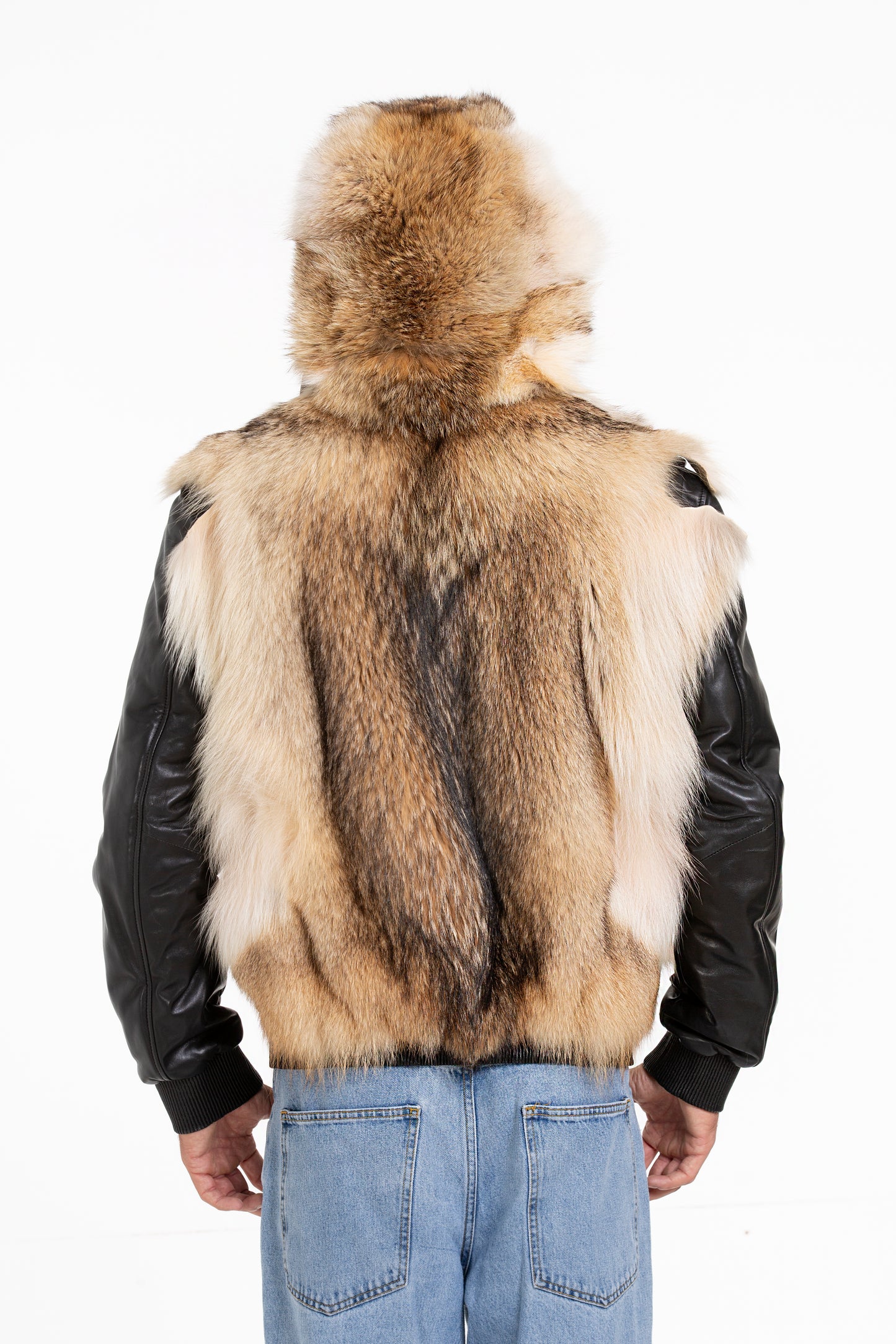 Chaqueta de piel de lobo pura de color negro para hombre de Melbourne 