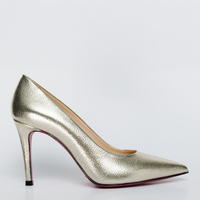 Zapato de salón de piel dorada Ege con suela fucsia para mujer 