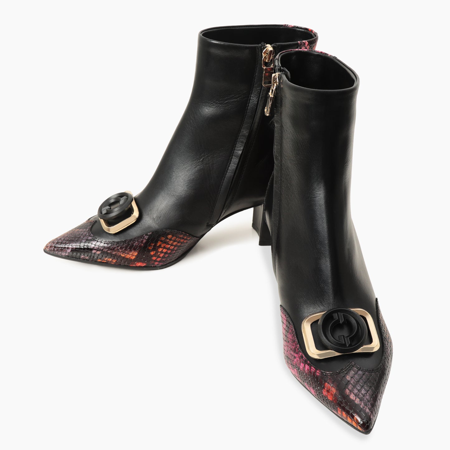 alt
Bota de mujer de cuero gris, negro y fucsia con tacón ancho - 5