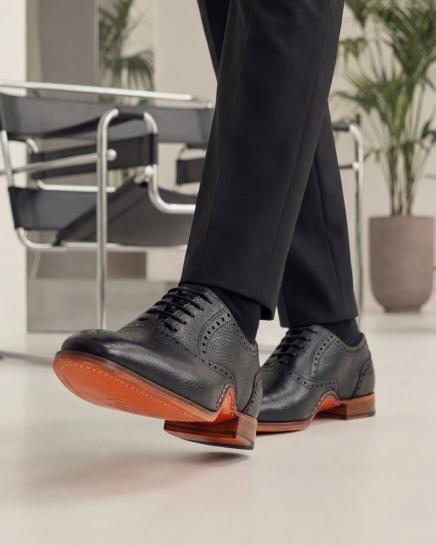 El Zapato Oxford Semi Brogue Negro Hecho a Mano Draco para Hombre