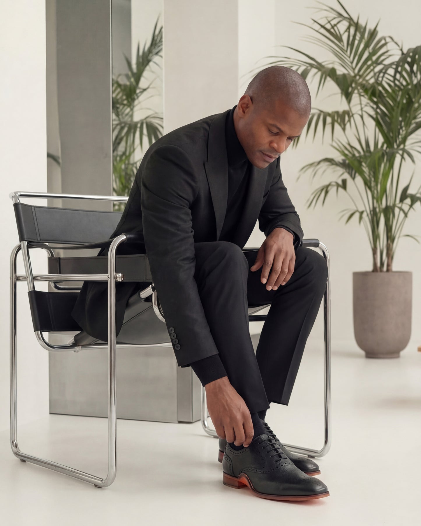 El Zapato Oxford Semi Brogue Negro Hecho a Mano Draco para Hombre