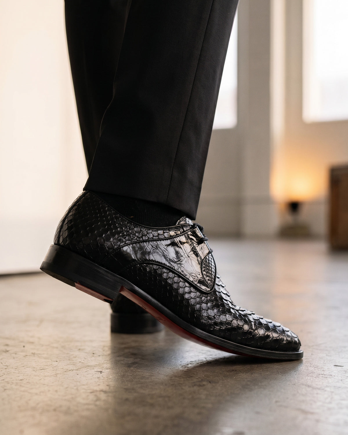 Zapato derby para hombre Valmont de cuero de pitón negro