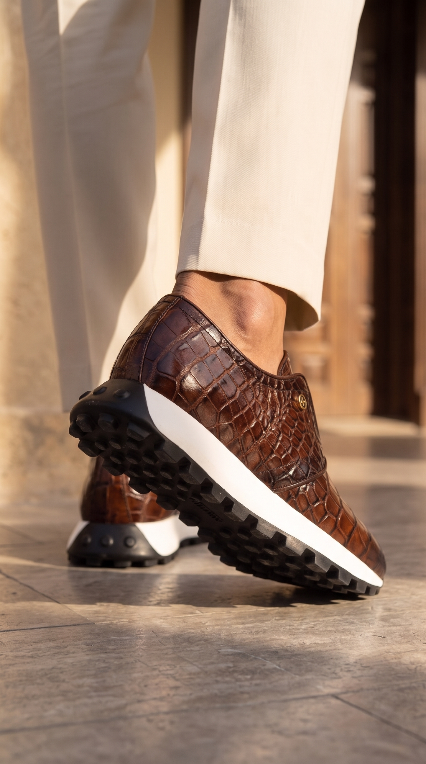The Corteggio Brown Leather Men Sneaker