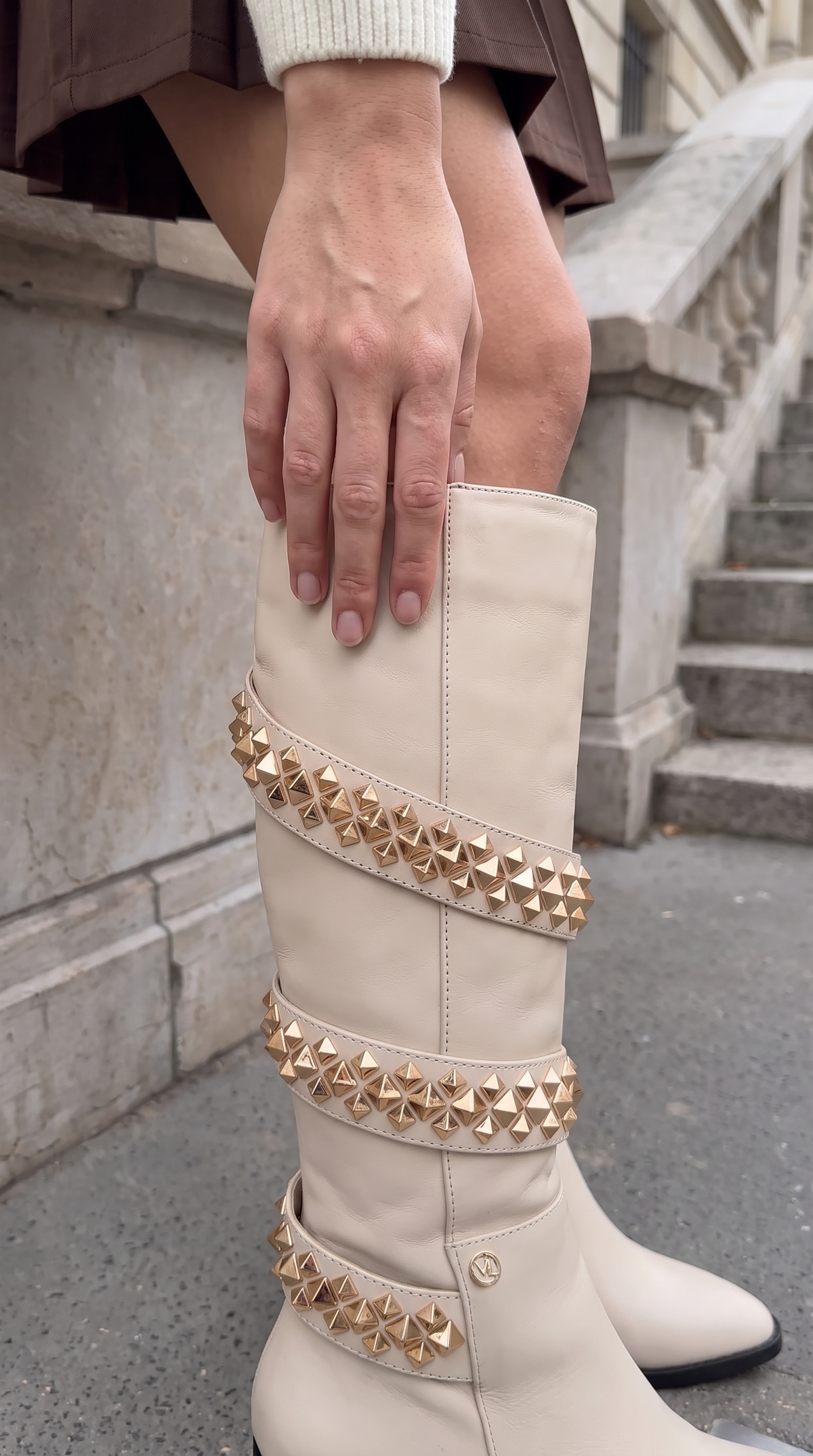 Bota hasta la rodilla de cuero negro Gladiator para mujer