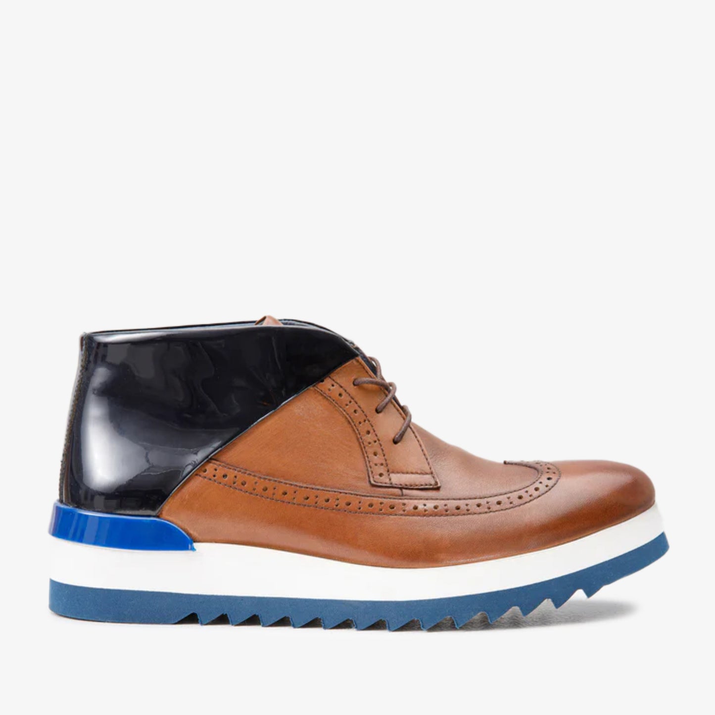 Botín deportivo Chukka Wingtip para hombre de Kagan Tan