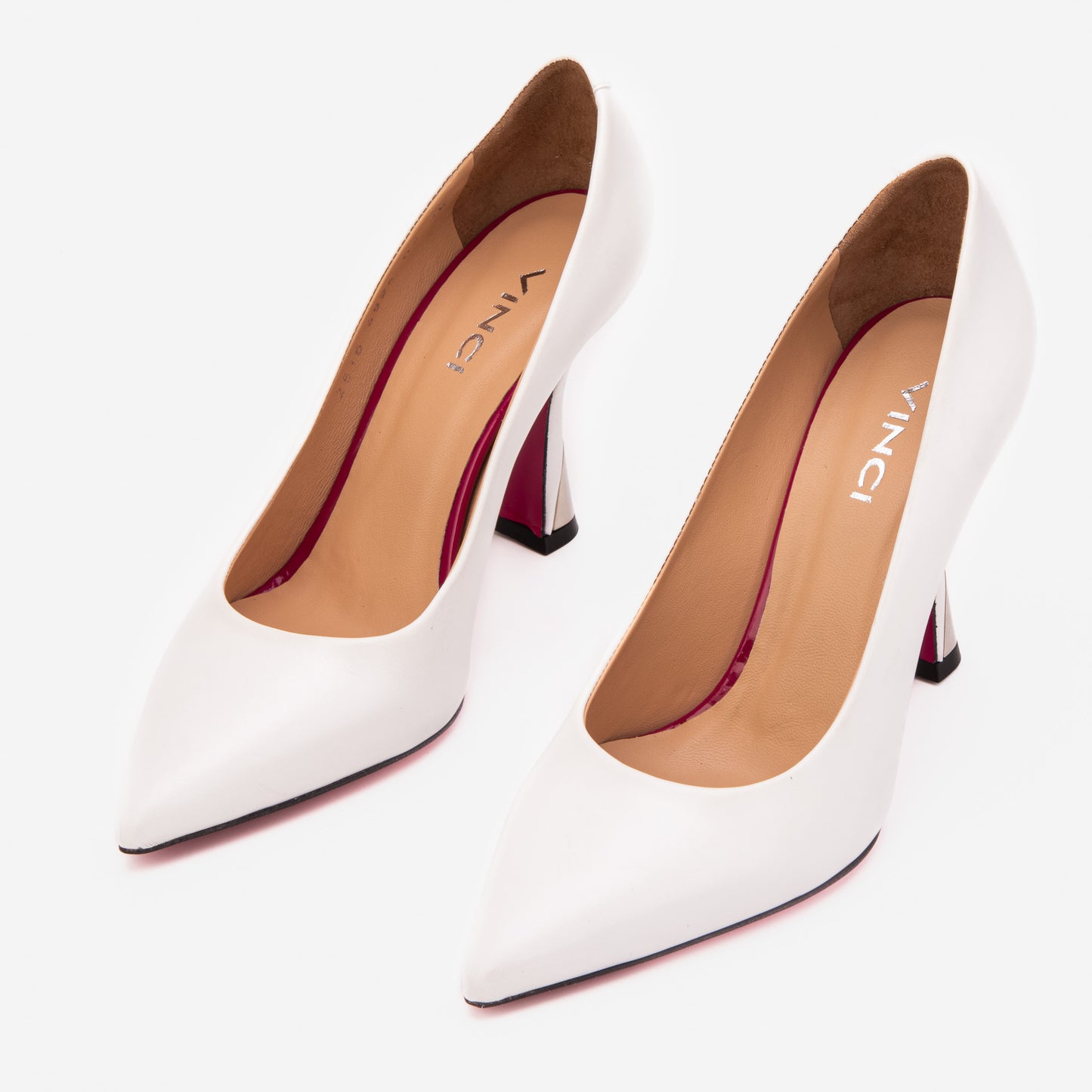 The Belladonna White Leather Women Pump