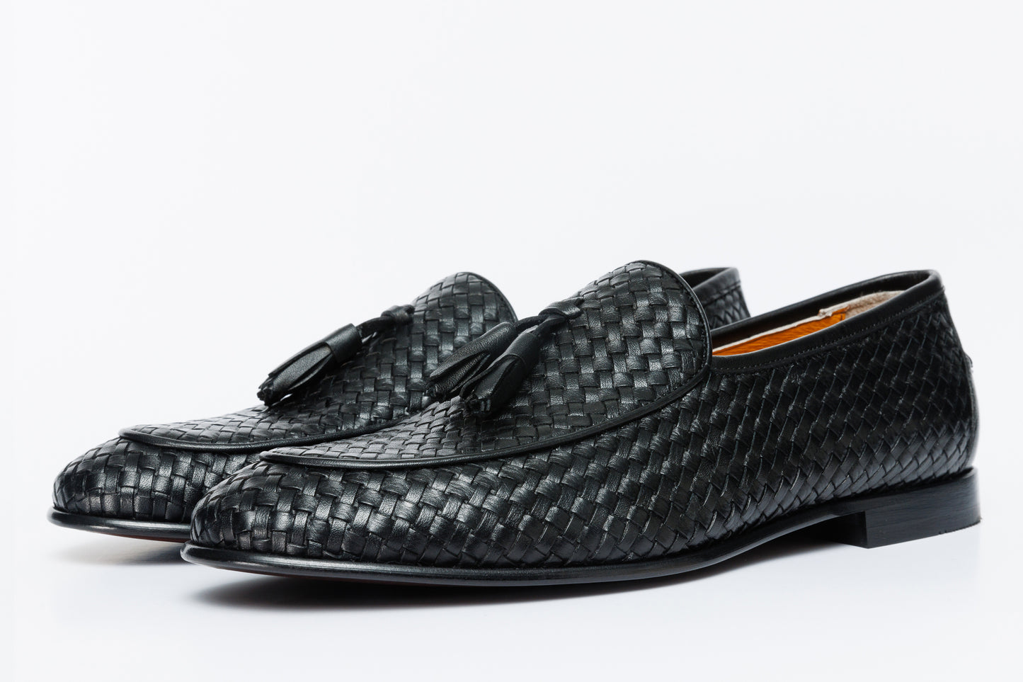 Mocasín con borlas tejidas de cuero negro Mclean Shoe para hombre