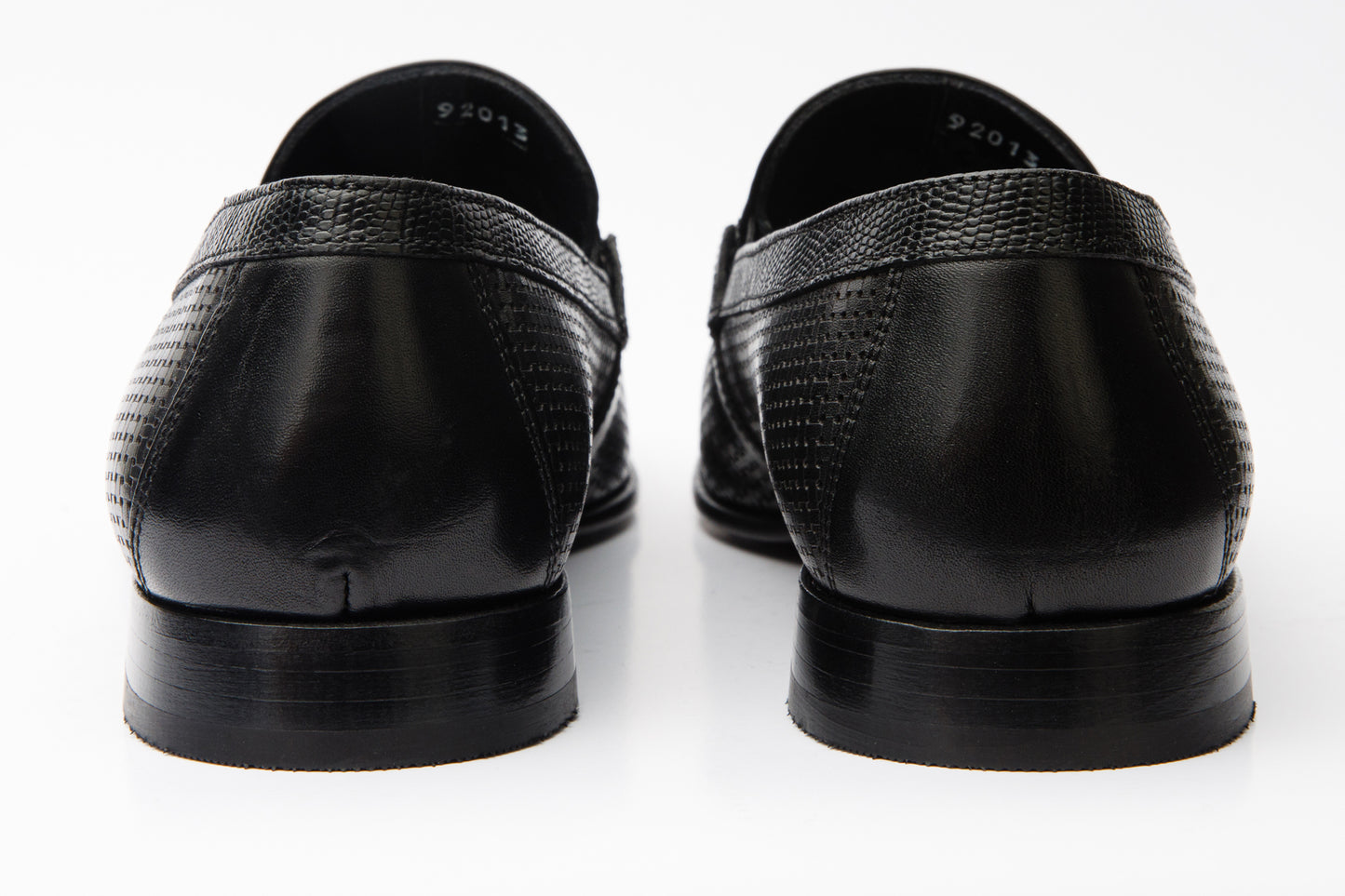¡Venta final del mocasín Acerra para hombre en cuero negro!