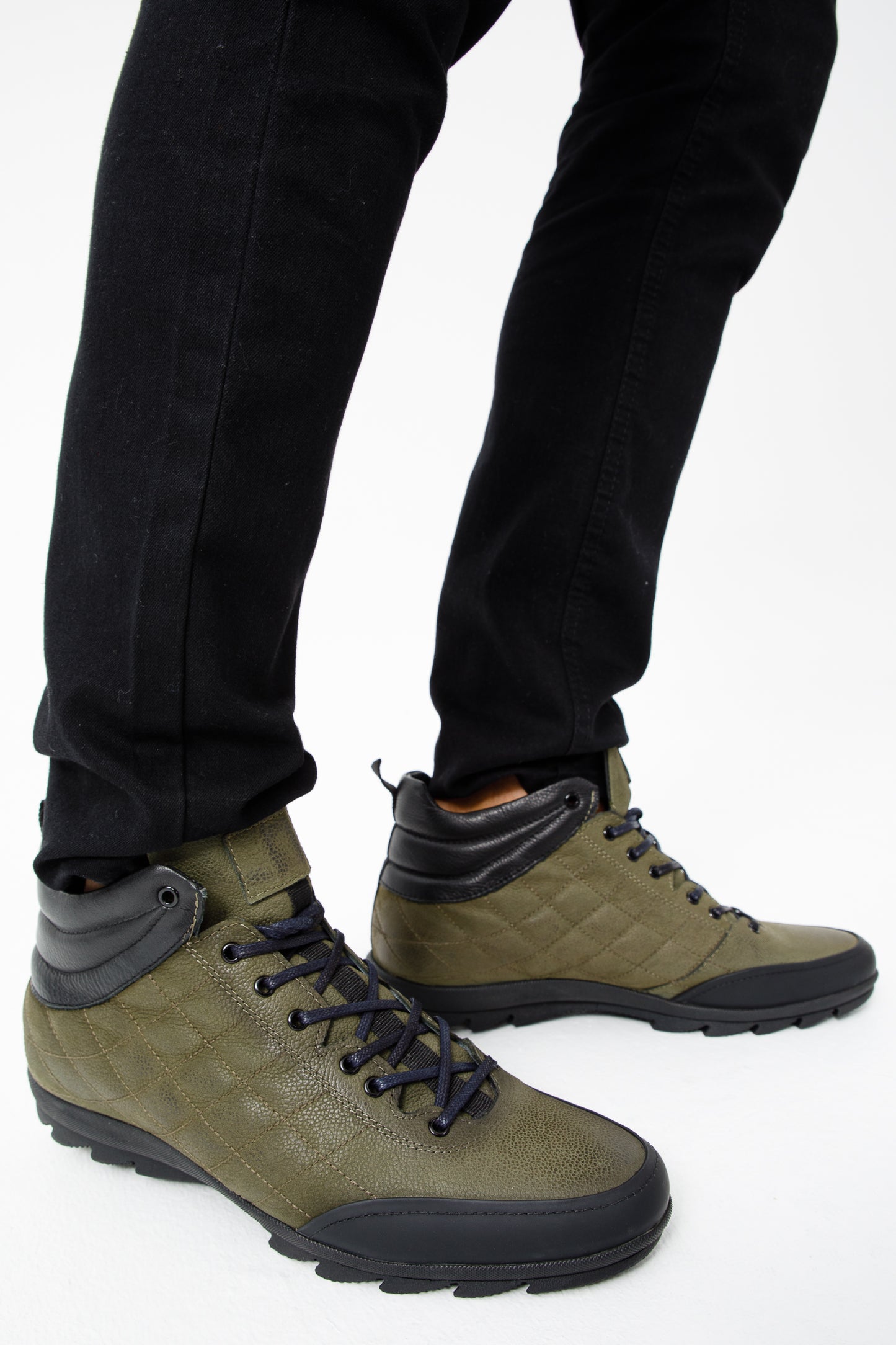 ¡Las botas de hombre de cuero de gamuza verde de Riga con cordones casuales, venta final!