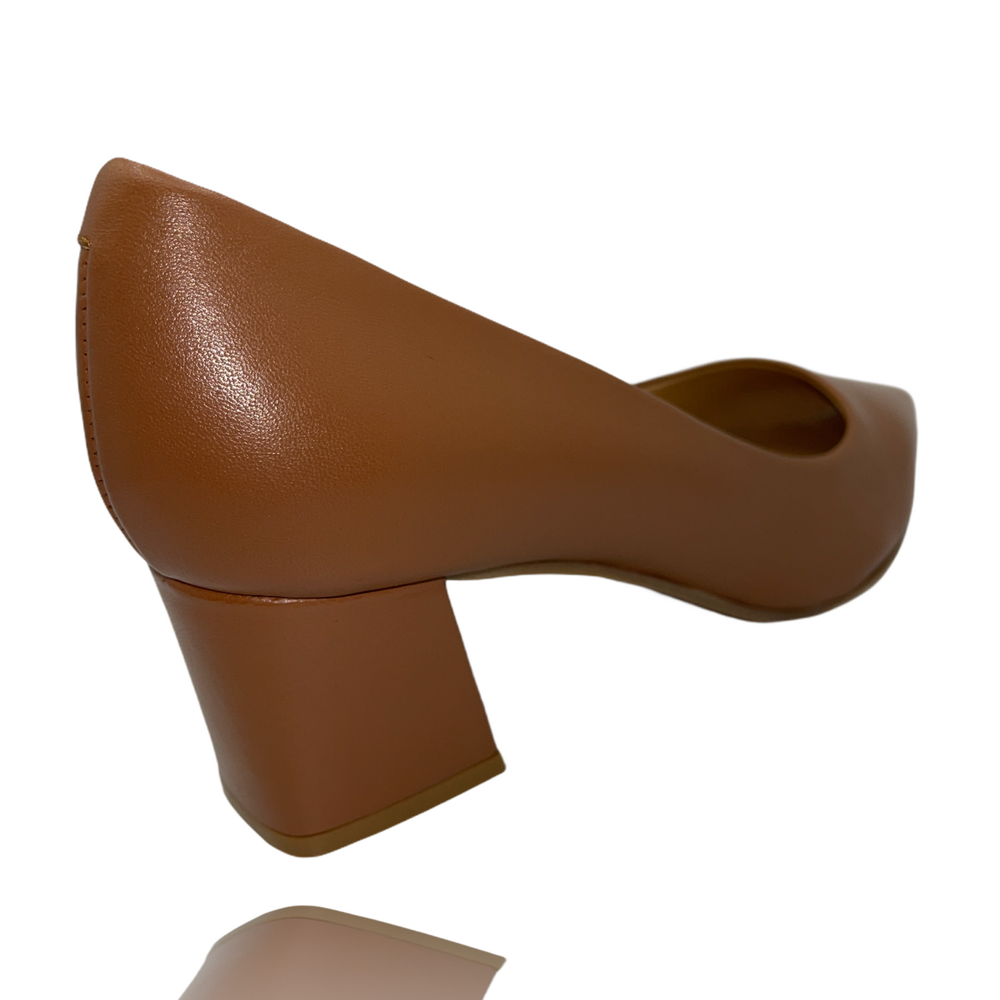 ¡Venta final de zapatos de salón de cuero color tostado Lexie! 