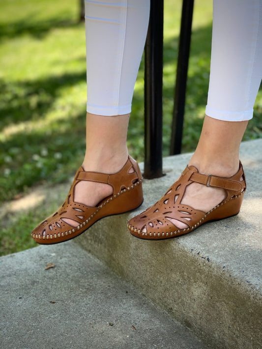 ¡Venta final de sandalias de cuero marrón Tonmawr!